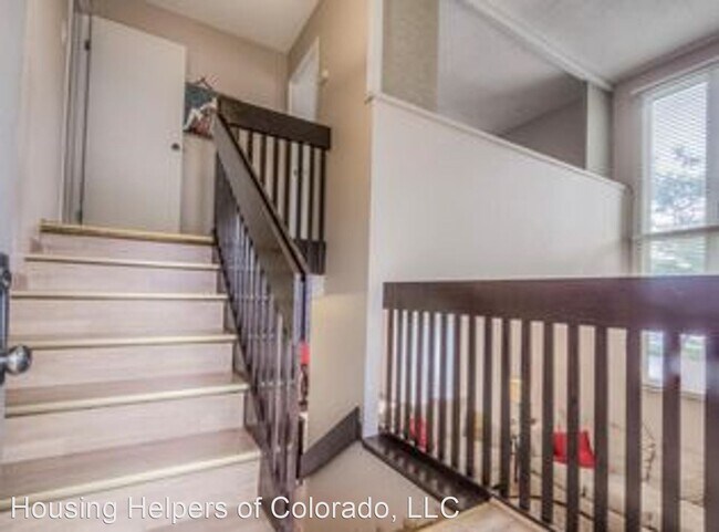 Building Photo - 2855 S Monaco Pkwy