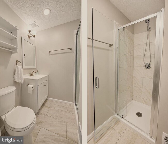 Building Photo - 19105 Willow Spring Dr