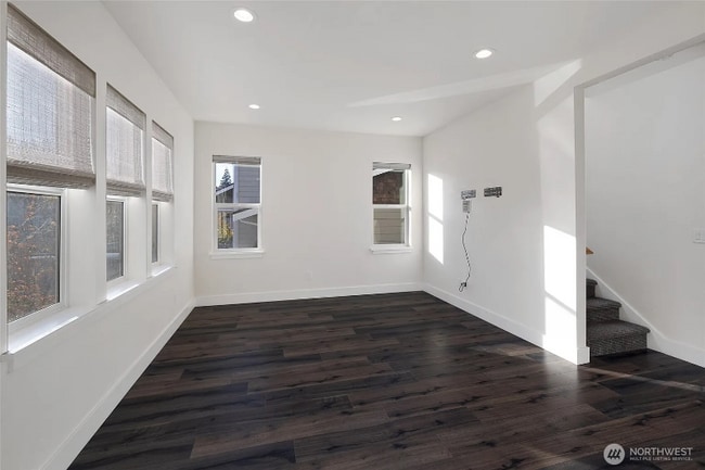 Building Photo - 85 Gerard Ln