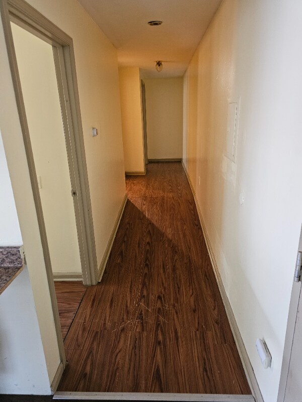 Building Photo - 231 Cherry St