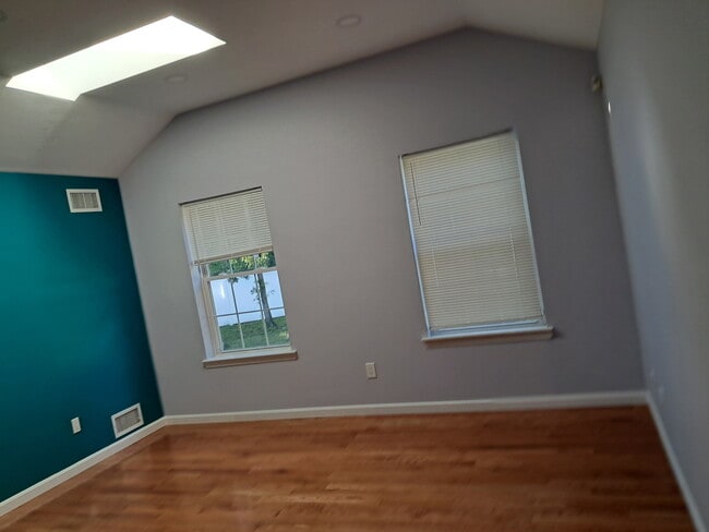 Building Photo - 17 Gaetano Ln