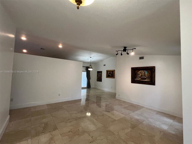 Building Photo - Southwest 143rd Place, Miami, FL 33175 - 4...