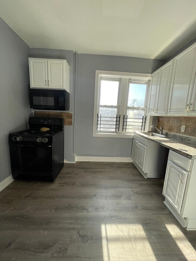 548 Ave C Unit 7 - 534 Avenue C