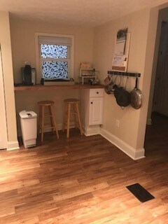 Foto del edificio - Beautiful Mt Washington 2 Bed Townhouse Available in June!