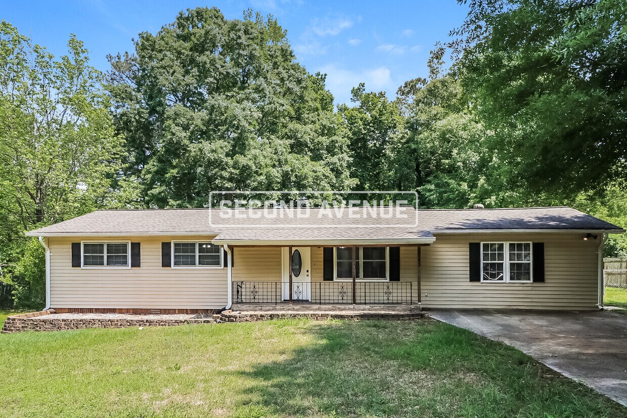Primary Photo - 2053 Chestnut Log DR