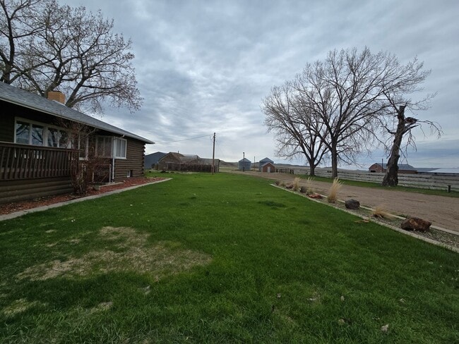 Building Photo - 4 bed, 3 bath house in the country