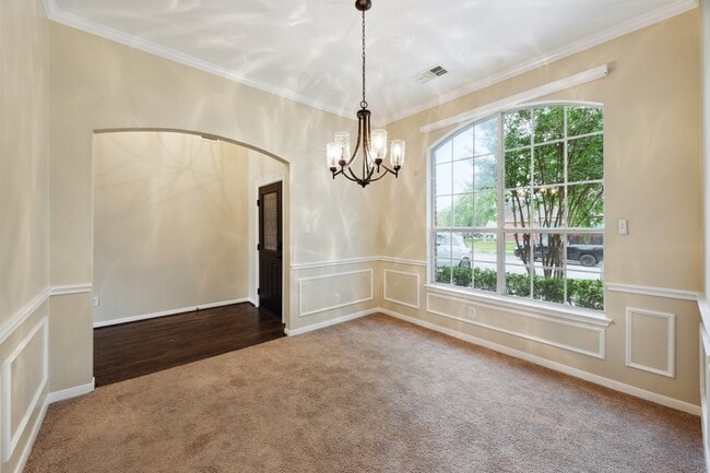 Building Photo - 3506 Brookside Dr