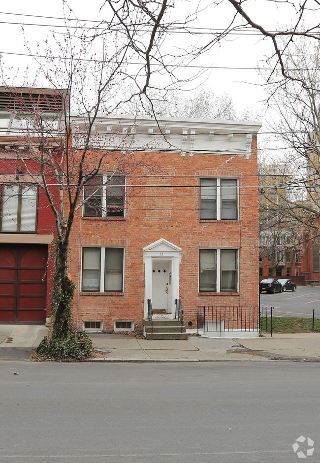Building Photo - 95 Chestnut St
