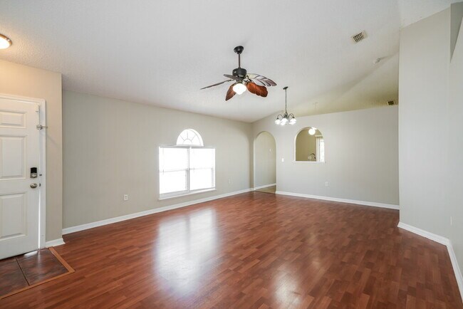 Building Photo - 11431 Ivy Flower Loop