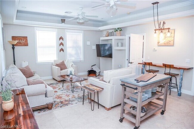 Building Photo - 6072 Polly Ave