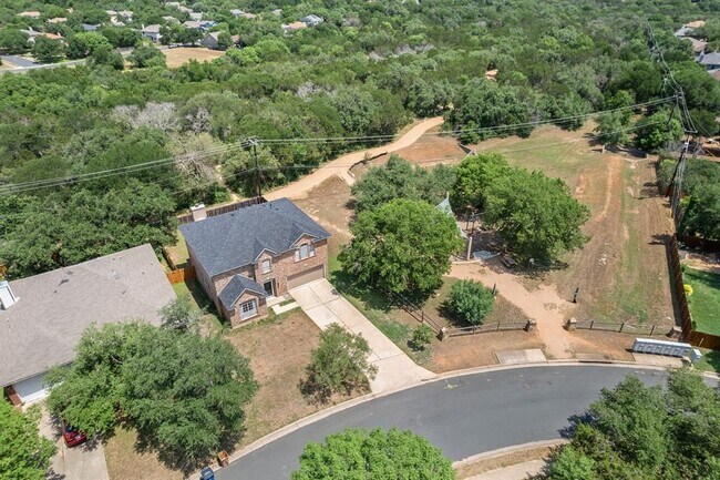 Foto del edificio - 8404 Tyhurst Dr