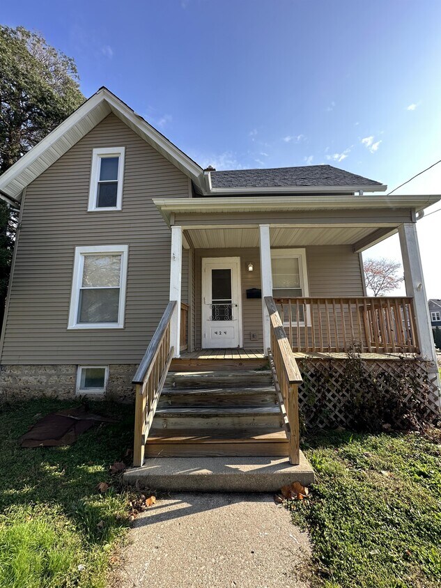 Foto principal - 424 S Highland Ave