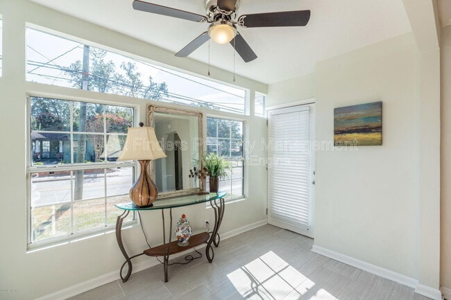 Foto del edificio - 4547 Post St