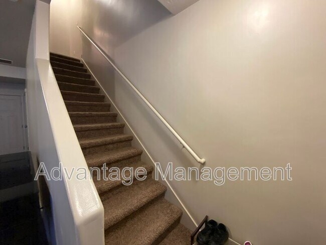 Building Photo - 673 E 355 N