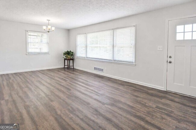 Foto del edificio - 2191 Greystone Way