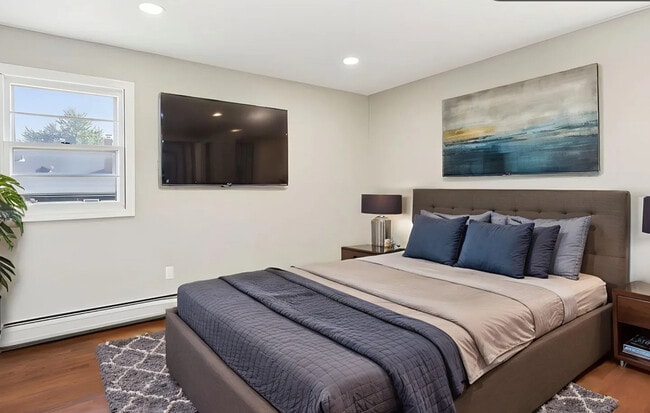 Spacious 2 bedroom Apt - 184 Albert St