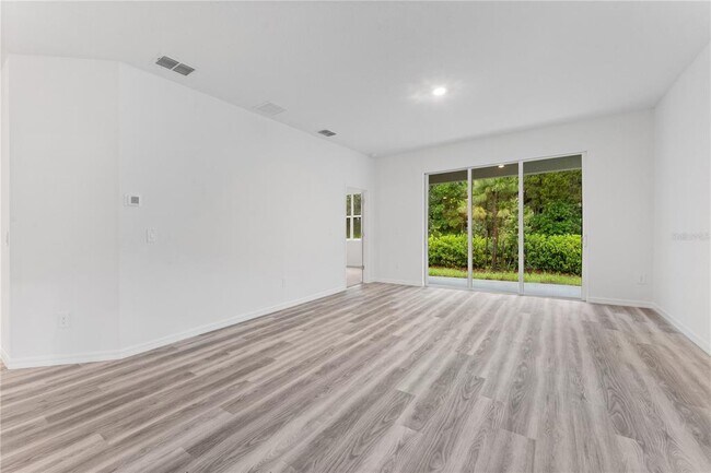 Foto del edificio - 31351 Paper Birch St