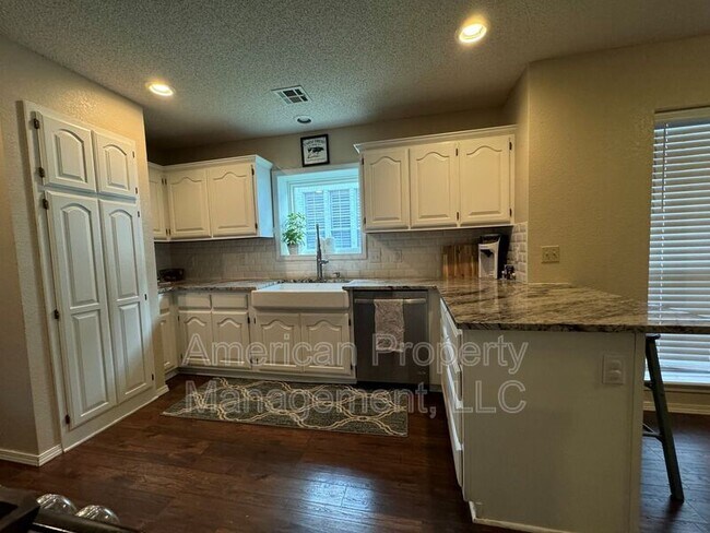 Foto del edificio - 8939 S Erie Ave