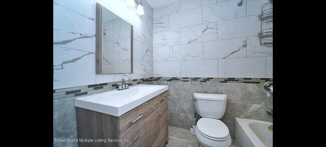 Foto del edificio - 314 Lake Ave