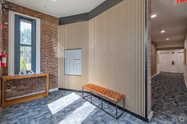 Vestíbulo - 70 Roseville Ave