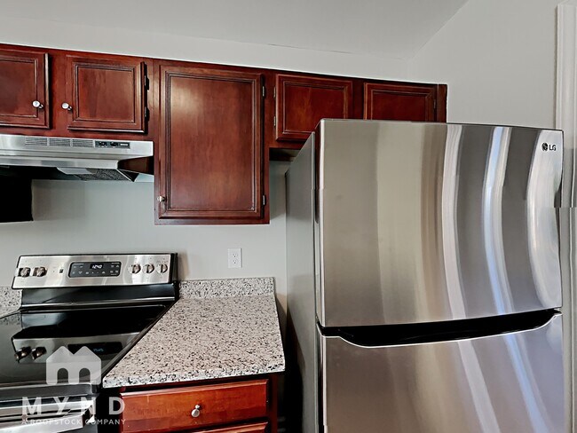 Foto del edificio - 7515 Pence Pond Ln