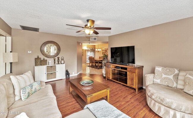 Foto del edificio - 5205 N 24th St