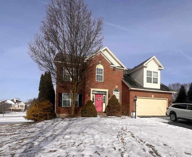 Foto del edificio - Single Family Home in Foxpointe Neighborhood