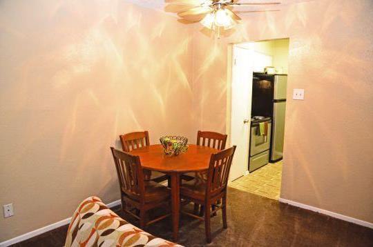 Foto del edificio - 2434 Finley Rd