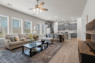 Building Photo - 321 Rise Ln