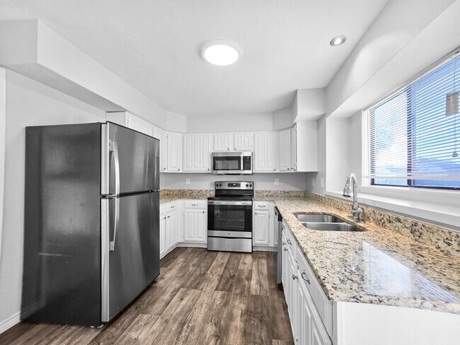 Foto del edificio - 9232 Shipman St