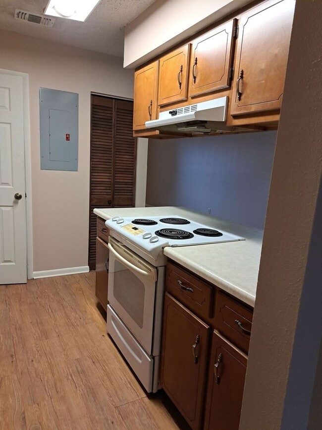 Foto del edificio - 1514 Kraft Ave