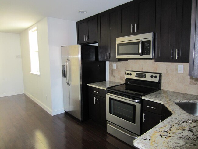 kitchen - 1910 S 11th St