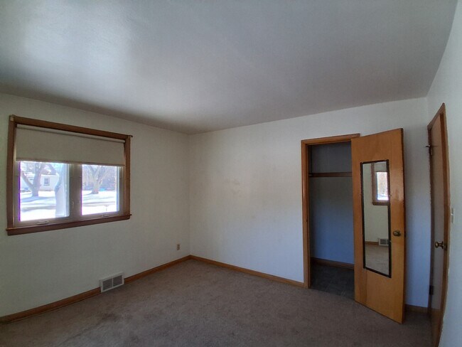 Dormitorio - 5387 N Edgewater Ln