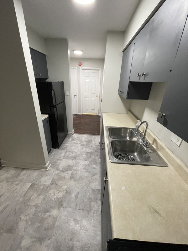 Foto del edificio - 515 S Milwaukee Ave