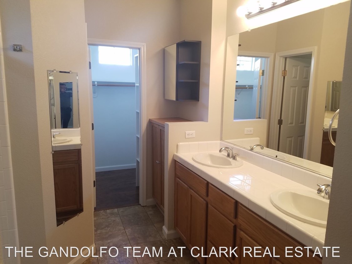 Building Photo - 2 br, 2 bath House - 9661 OTTER WAY