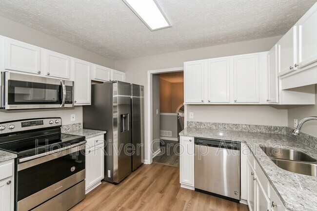 Building Photo - 331 S Red Oak Way