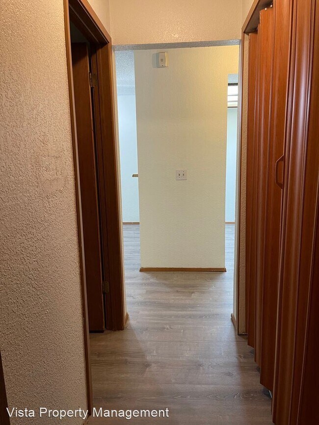 Building Photo - 1 br, 1 bath House - 33020 17th Place S #B106