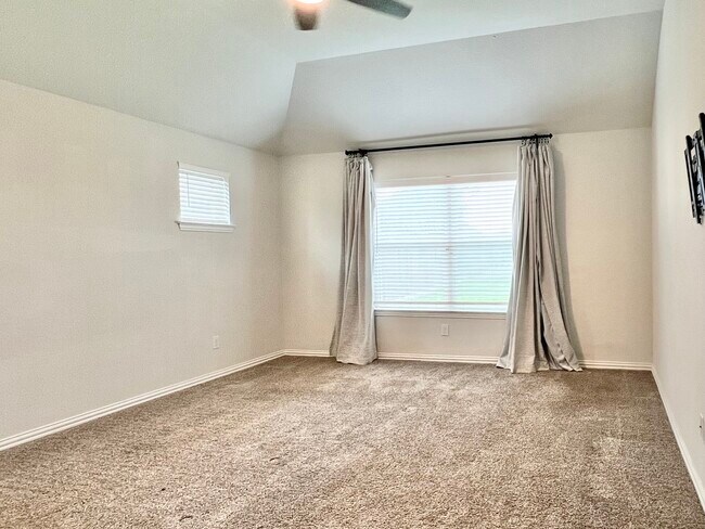 Foto del edificio - 23231 Twilight Oaks Ct