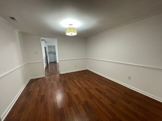 Foto del edificio - Coming Soon!!! Beautiful newly renovated townhome, Governors Square in Charlotte!