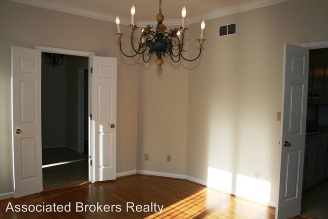 Building Photo - 1809 Rugby Pl