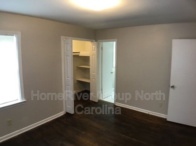 Building Photo - 3714 Driftwood Dr
