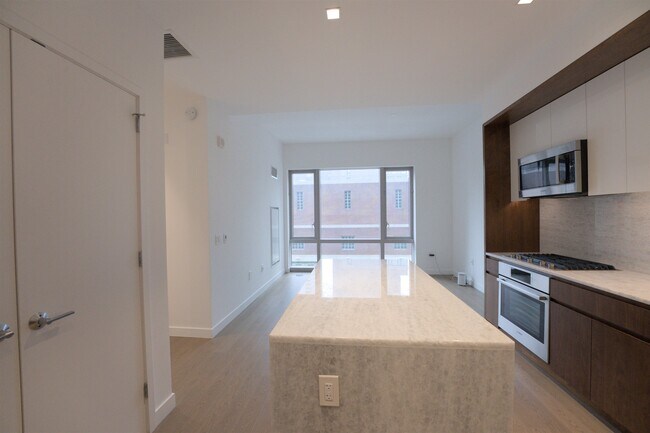 Foto del edificio - 75 Park Ln S