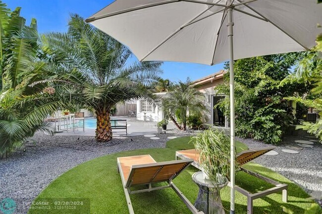 Foto del edificio - 1430 NE 56th St