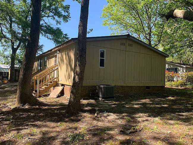 Foto del edificio - 232 Suburban St SW