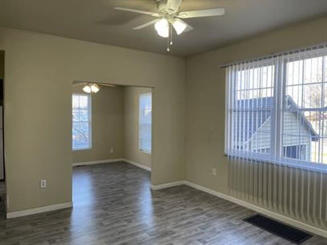 Building Photo - 38 E Beardsley Ave