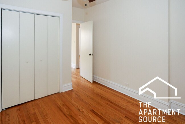 Foto del edificio - 2177 W Giddings St