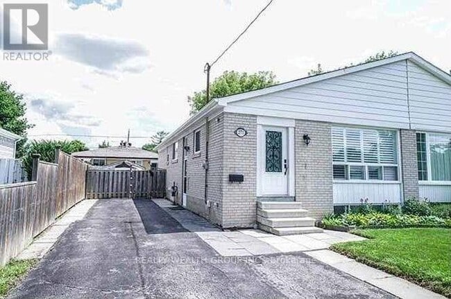 Building Photo - 271 Mcconvey Dr