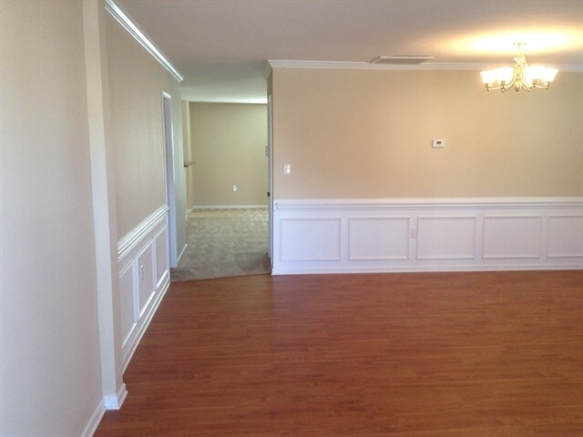 Foto del edificio - 416 Lindpoint Lane