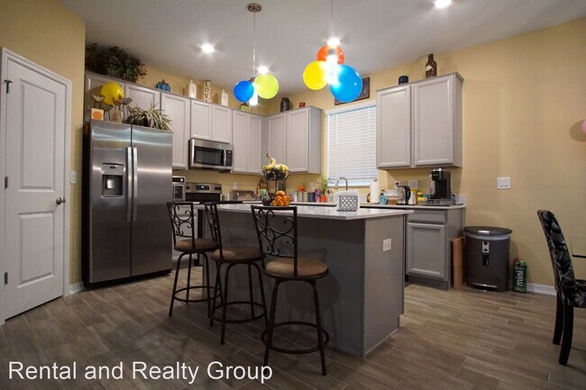 Building Photo - 4 br, 2 bath House - 594 Tanaro Ln