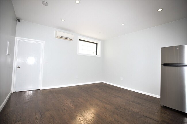 Foto del edificio - 104 11th St